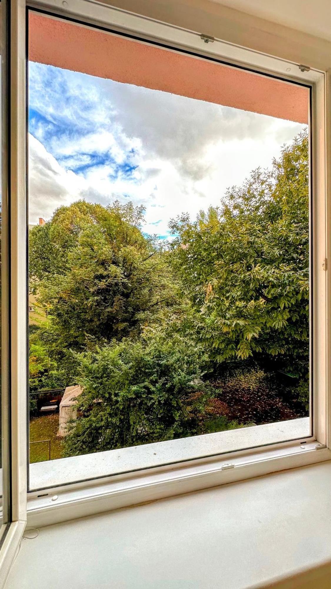 Apartman S Balkonem U Parku & 15 Minut Do Centra Brno Bagian luar foto